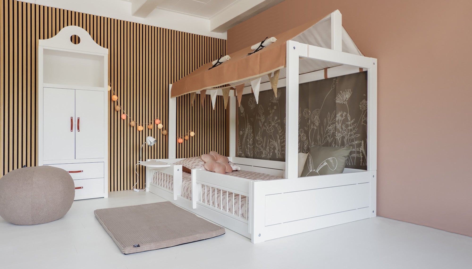 Small Double Beds for Children: The Perfect Balance of Comfort and Space