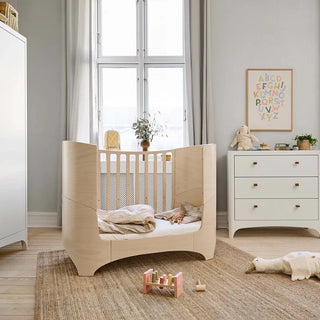 Leander Classic Cot Bed in Whitewash 0-3 yrs