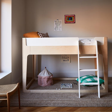 Oeuf NYC Perch Nest Bed in White/Birch